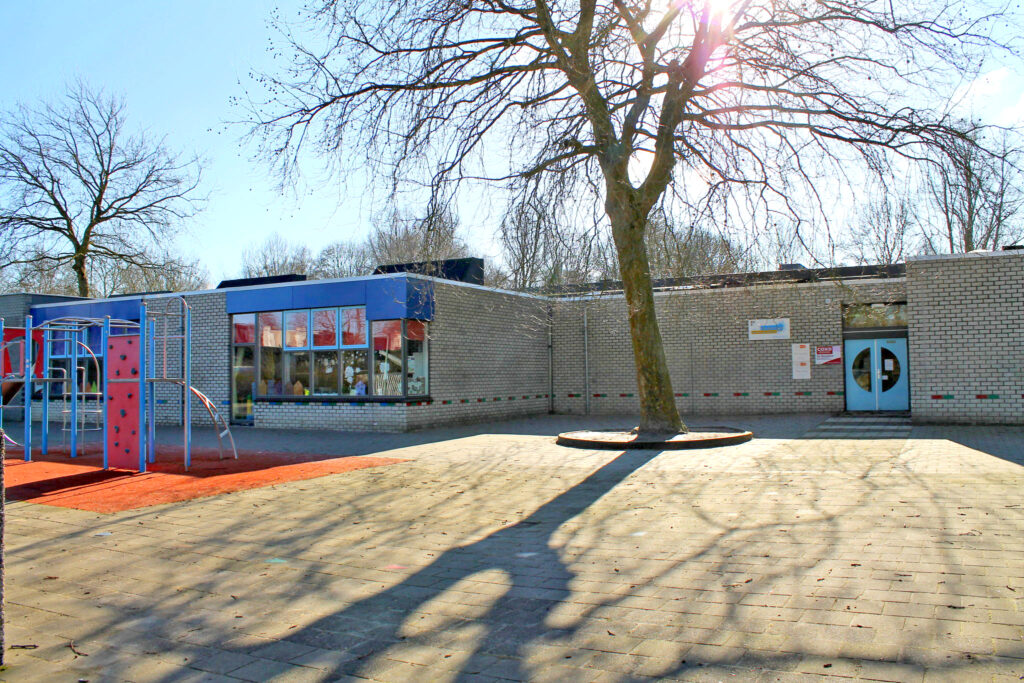 Het pand van kinderdagverblijf Villa De Boomhut van gro-up