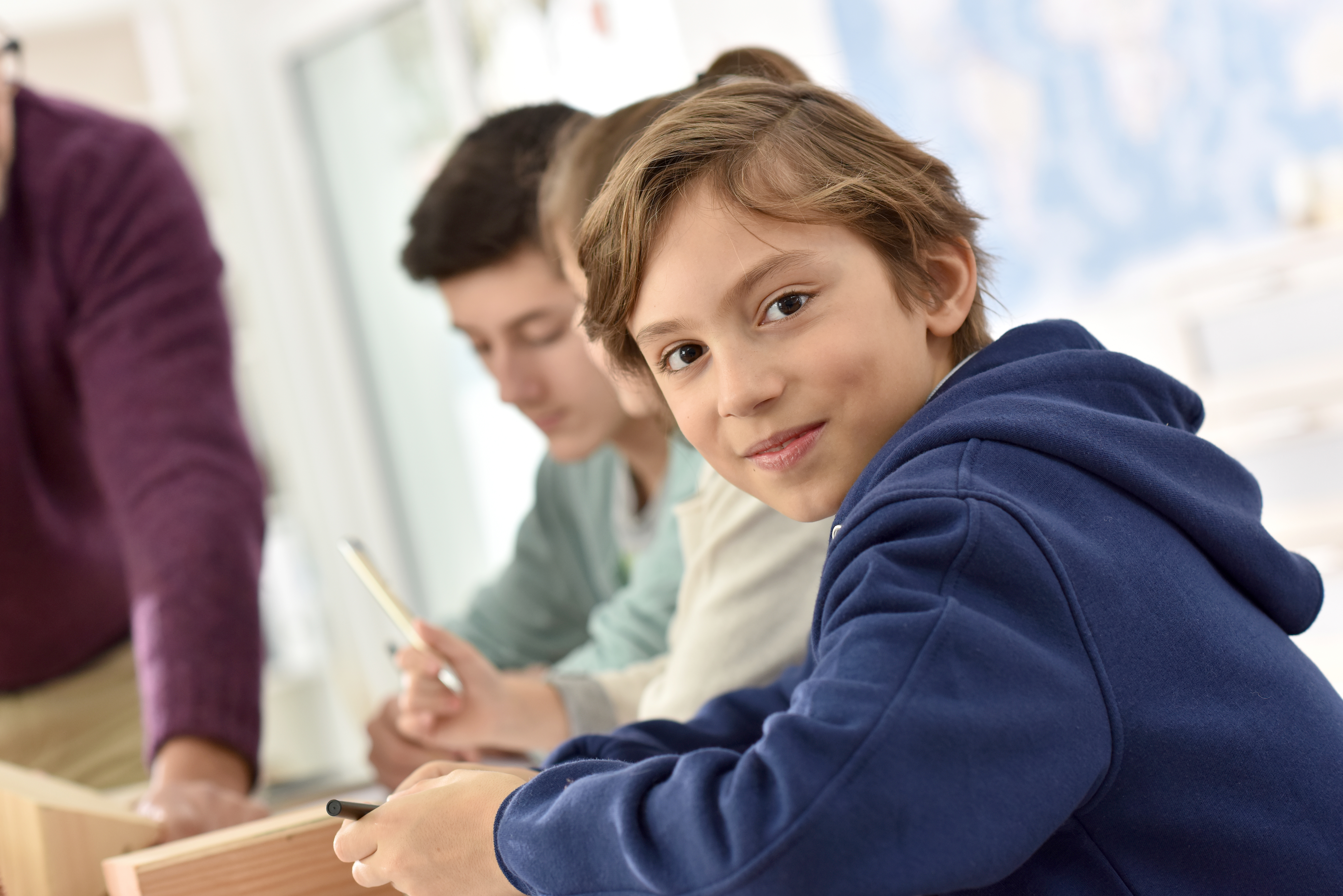 gro-up jongen in klas